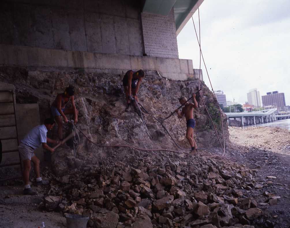 Coronation Drive Widening under William Jolly Bridge - 1988
