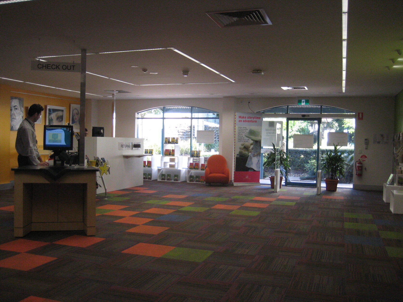 Fairfield Library - Interior - 2011