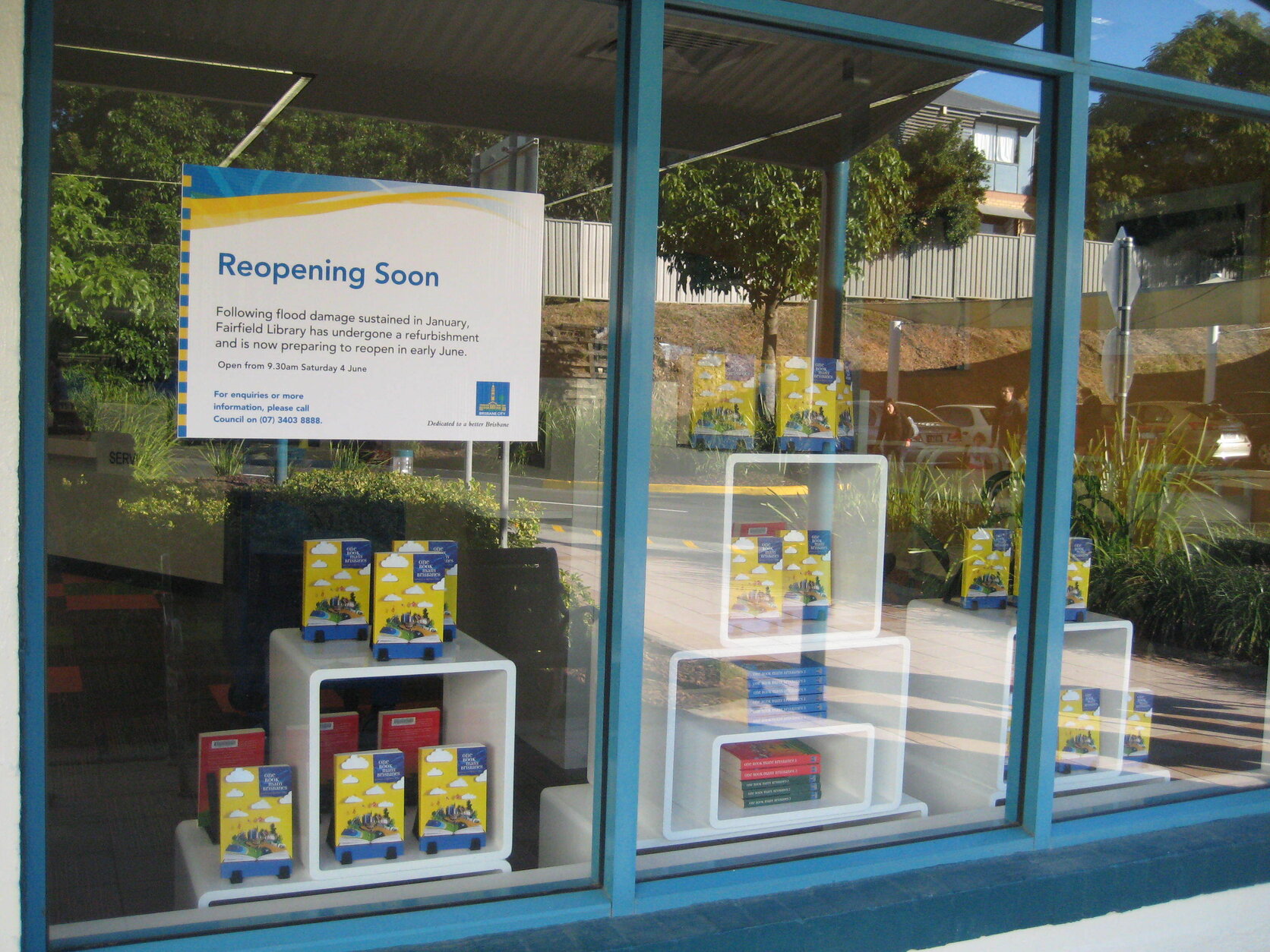 Fairfield Library - Exterior - 2011