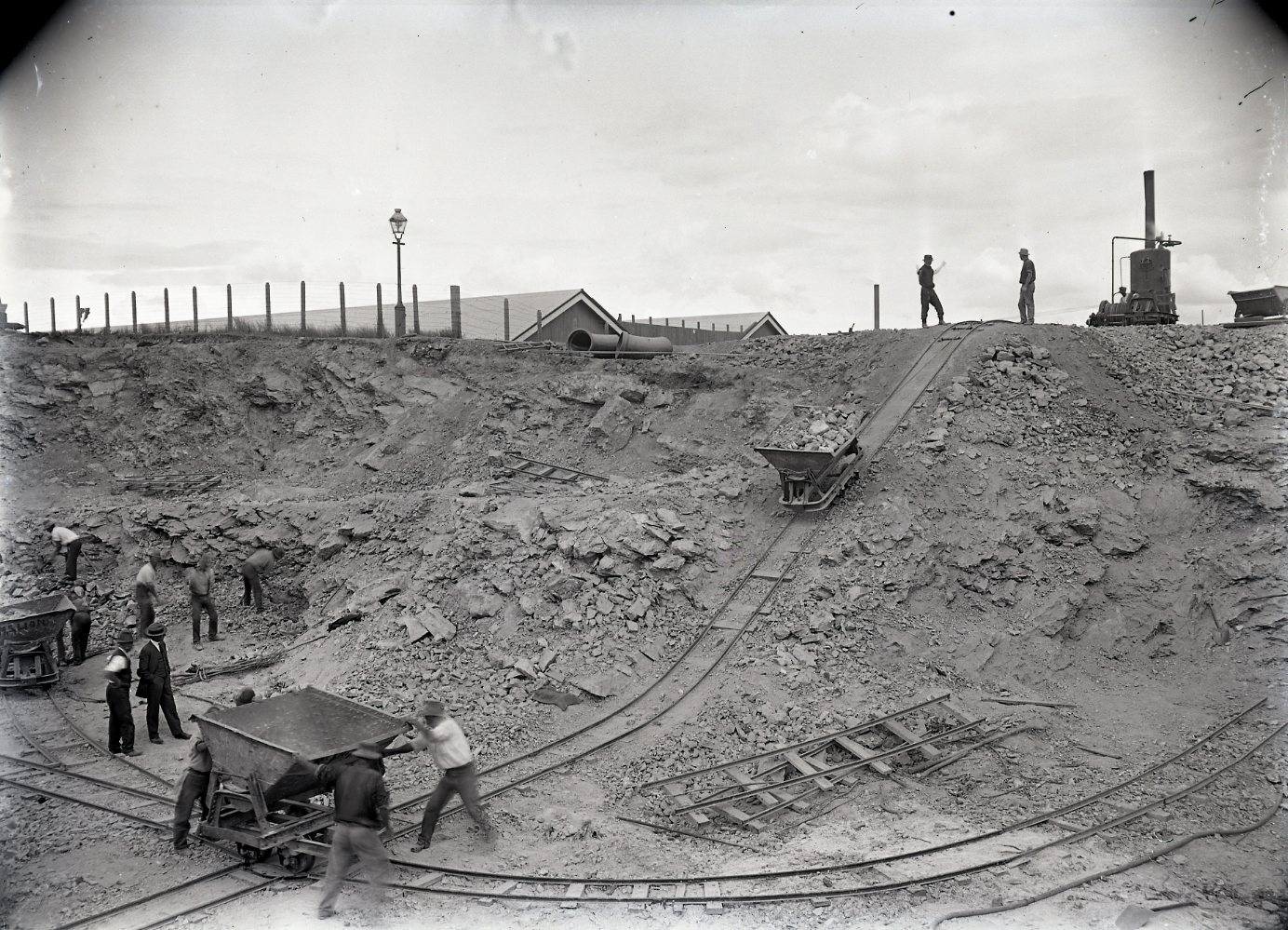 Lake Manchester Dam and Cabbage Tree Creek Reservoir Construction - 1915