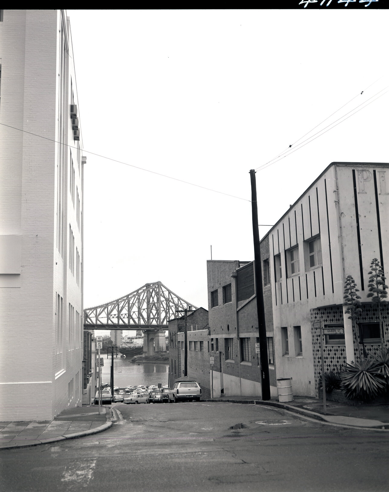 Macrossan Street from Adelaide Street towards Brisbane River - 1973