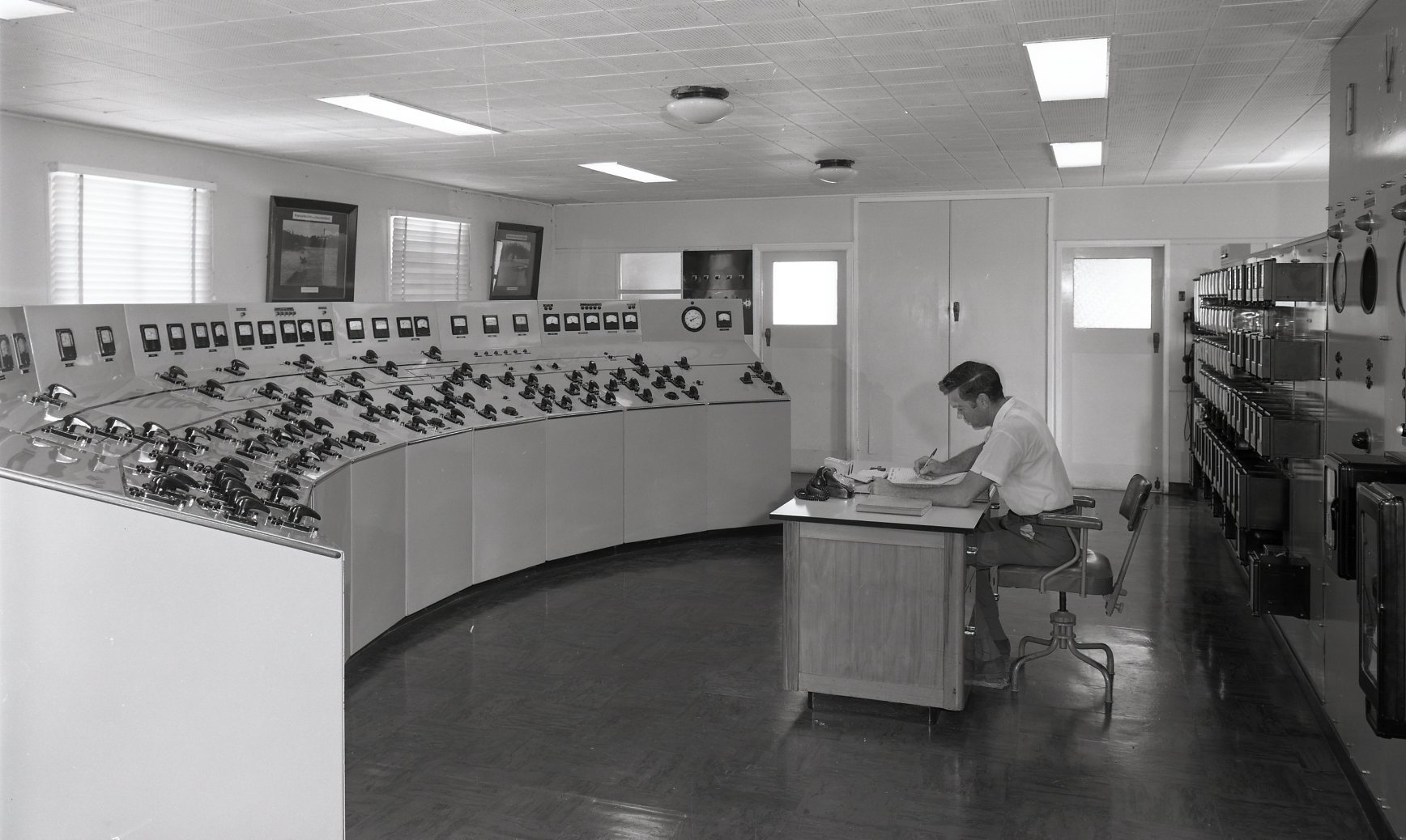 Mt Crosby Pumping Station Control Room - 1973