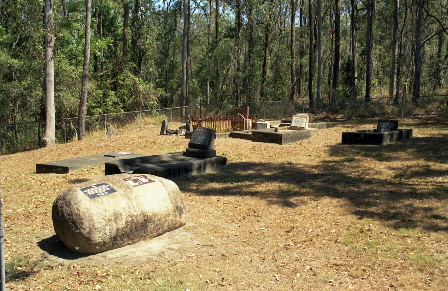 Cedar Creek Cemetery - Upper Kedron - 1995