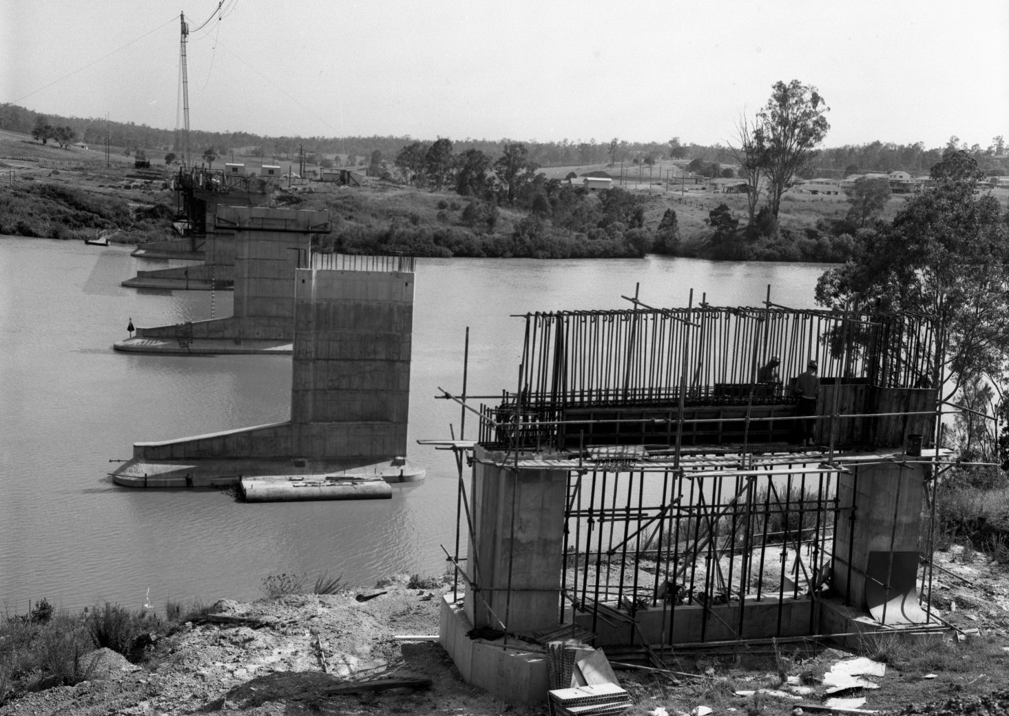 Centenary Bridge construction progress - Jindalee - 1964