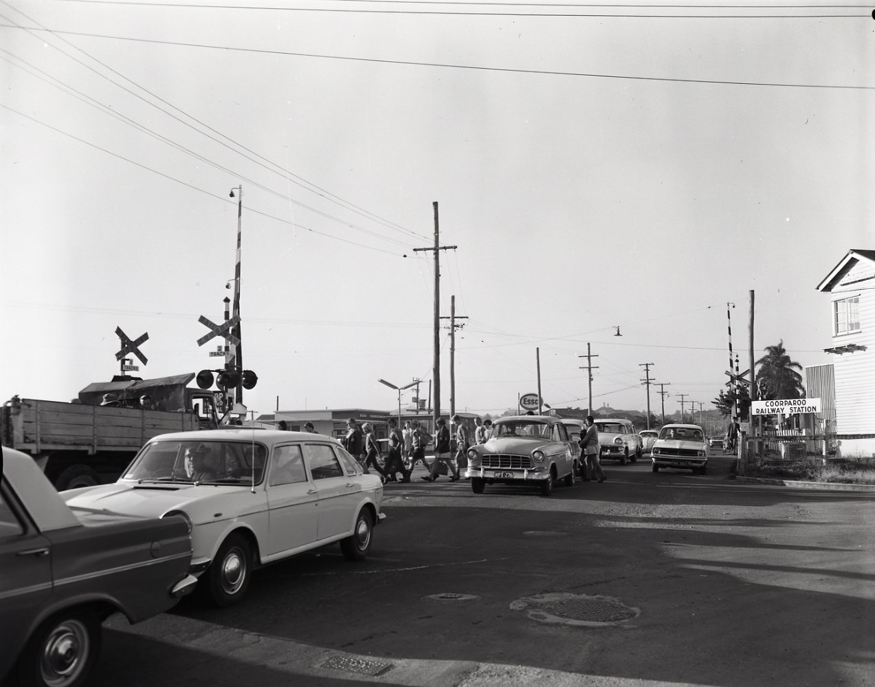 Railway Crossing - Cavendish Road - Coorparoo