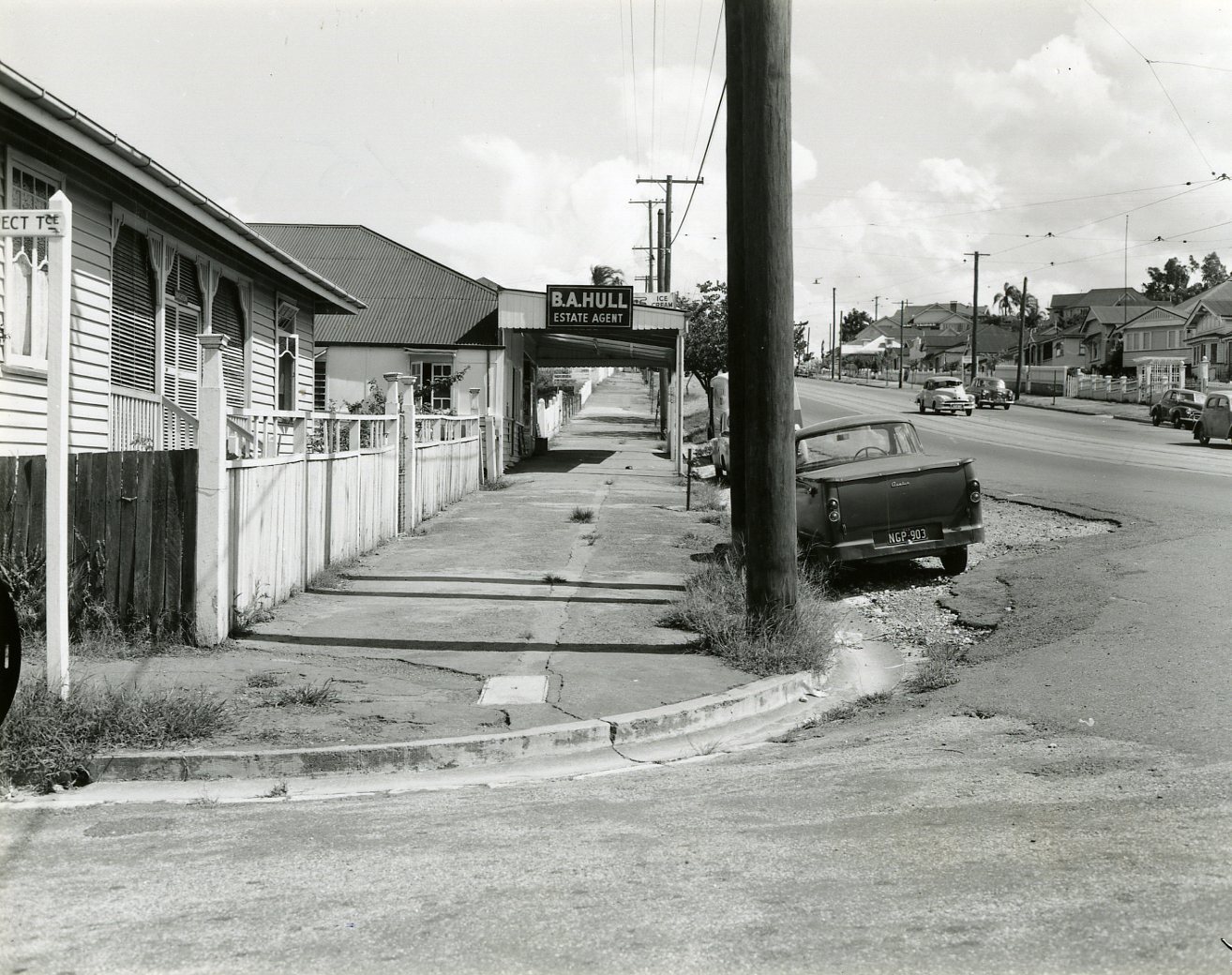 Gladstone Road - Highgate Hill - 1961