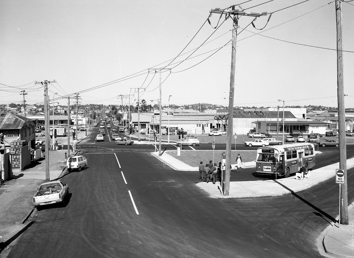Stanley Street and Cavendish Road Intersection Upgrade - Coorparoo - 1977
