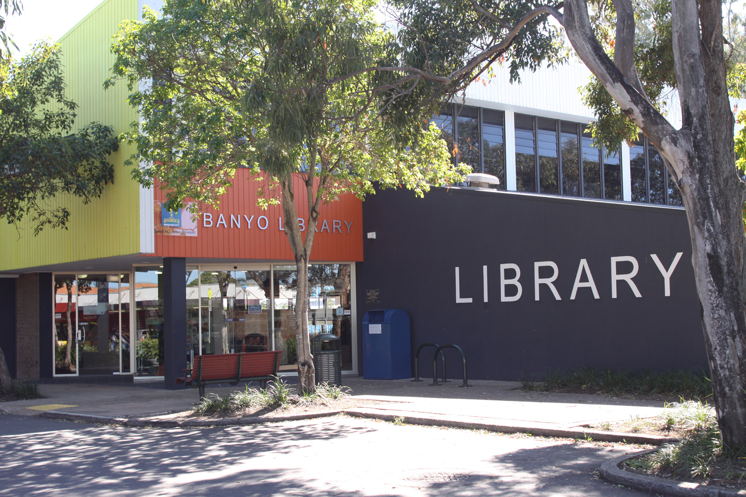 Banyo Library exterior c.2013