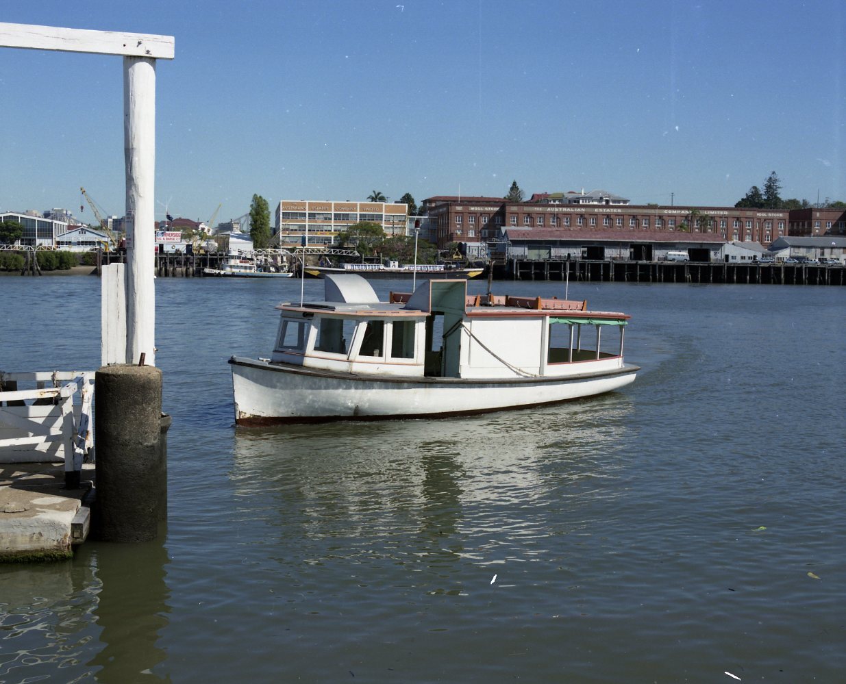 Cross River Ferry - Hawthorne Terminal