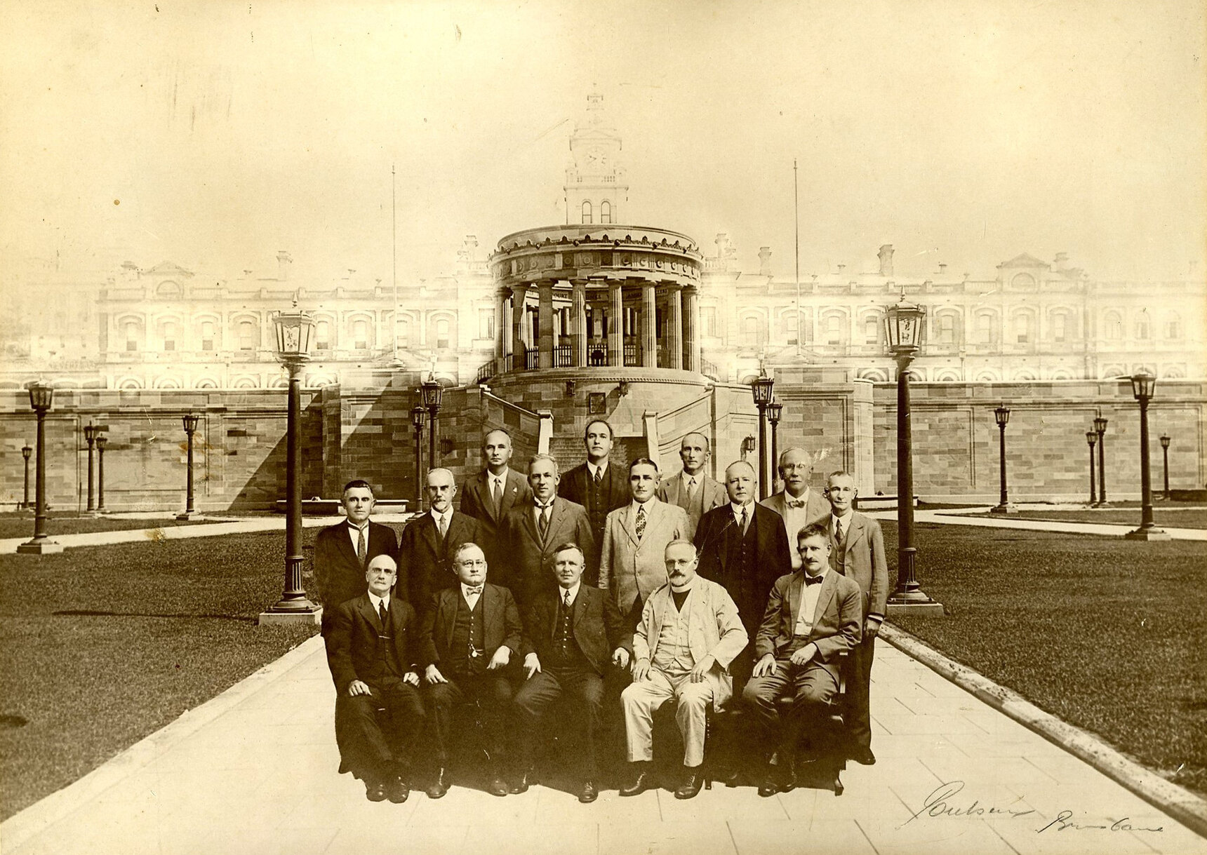 Queensland National Anzac Memorial Executive Committee in Anzac Square - 1930
