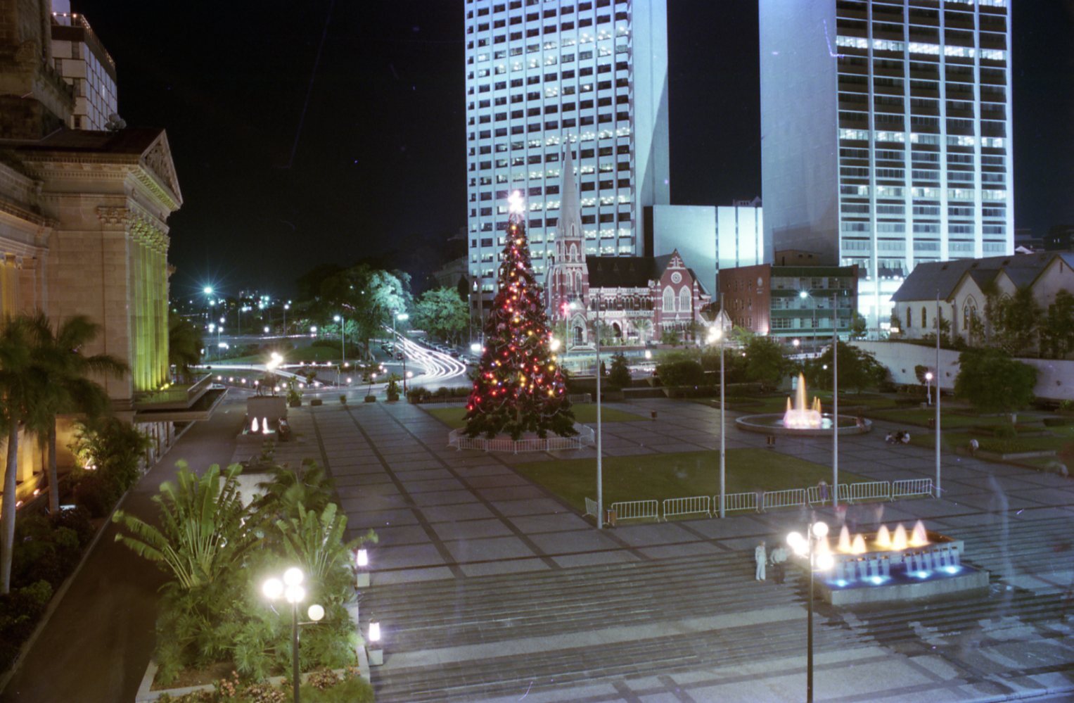Christmas Tree in King George Square 1978