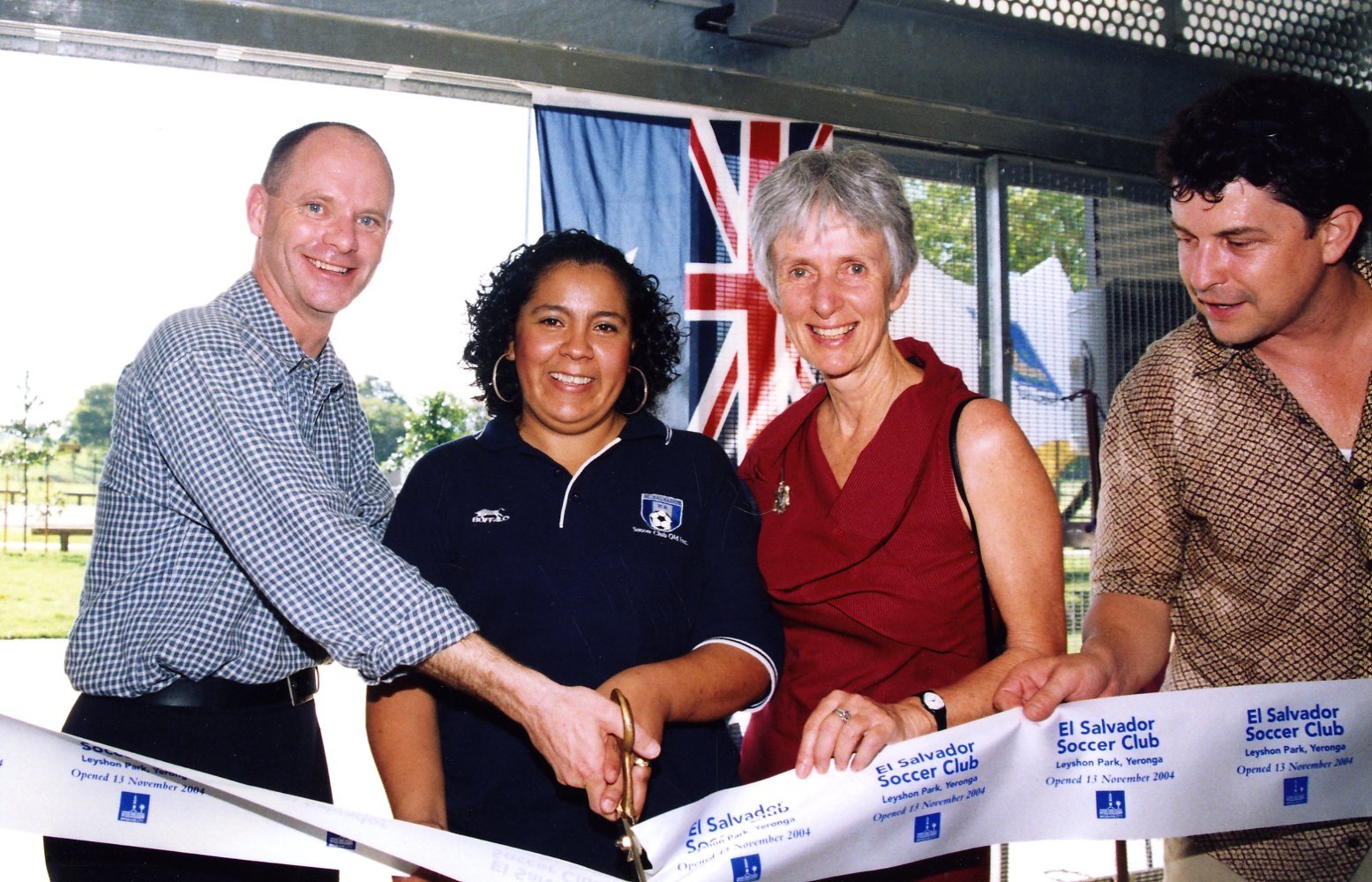 El Salvador Soccer Club -  Yeronga - 2004