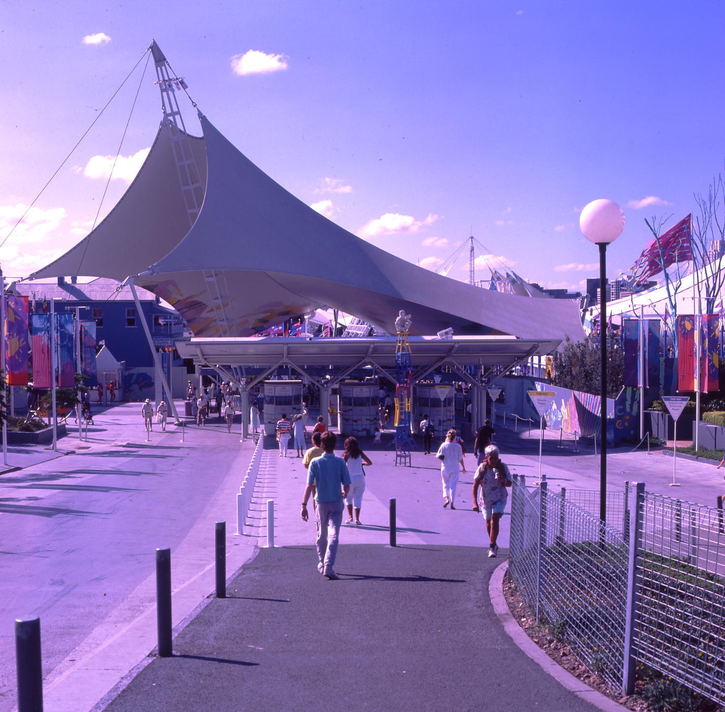 Expo 88 - Vulture Street entrance