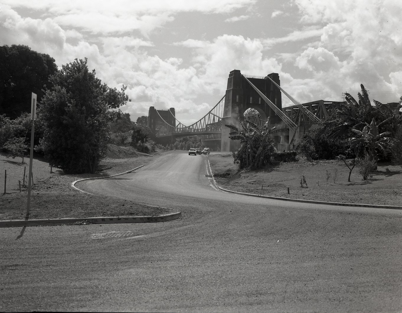 Wharf Street - Indooroopilly with view of Bridge - 1967
