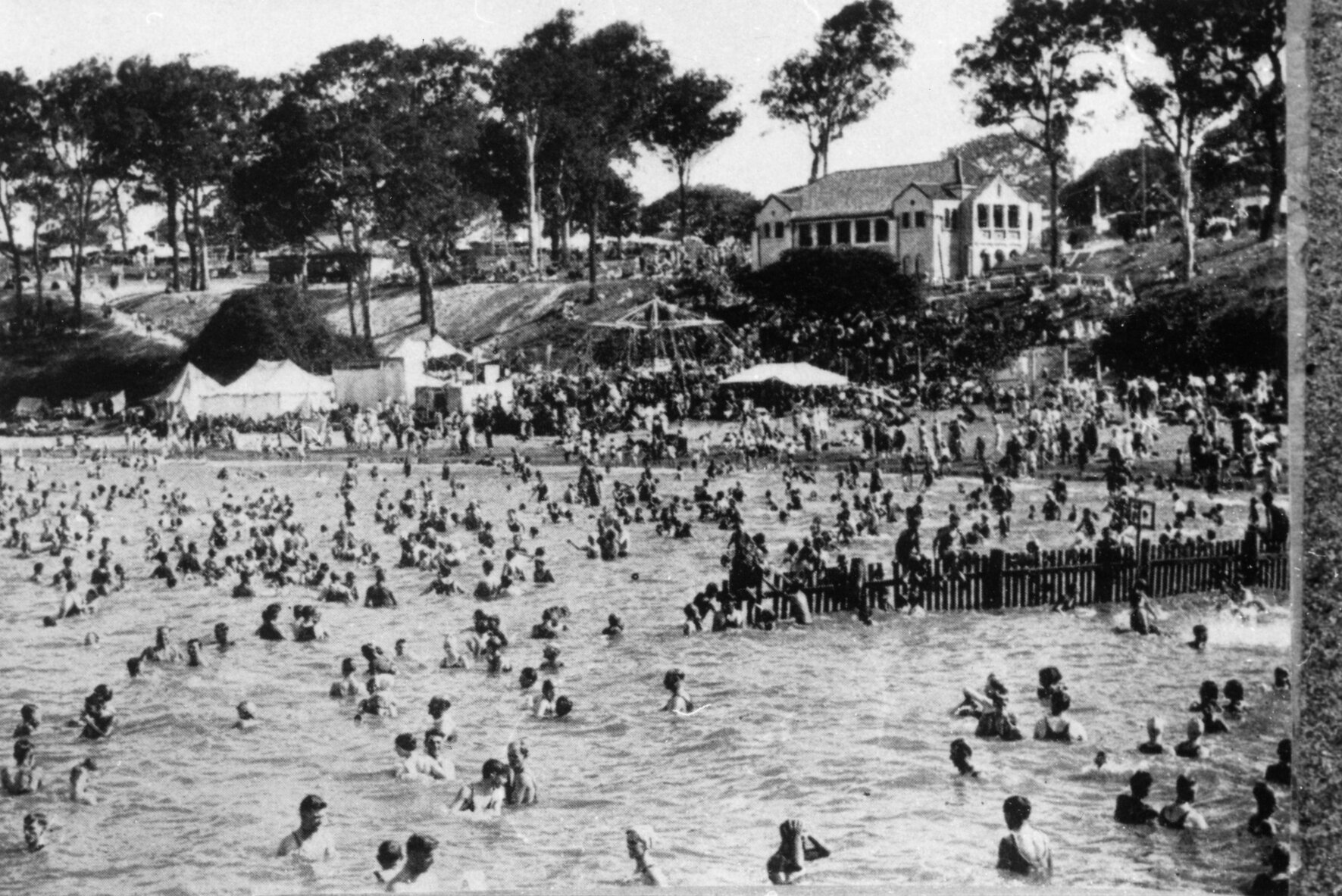 Moora Park and Shorncliffe Beach