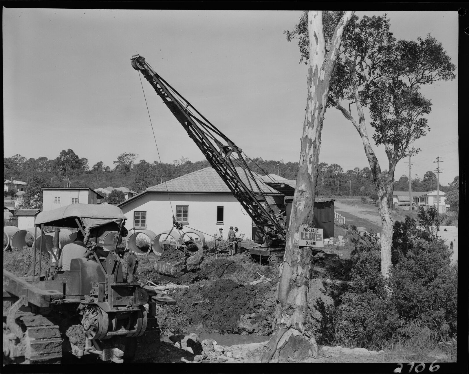 Drainage being installed on Thomas Street, Camp Hill - 1952