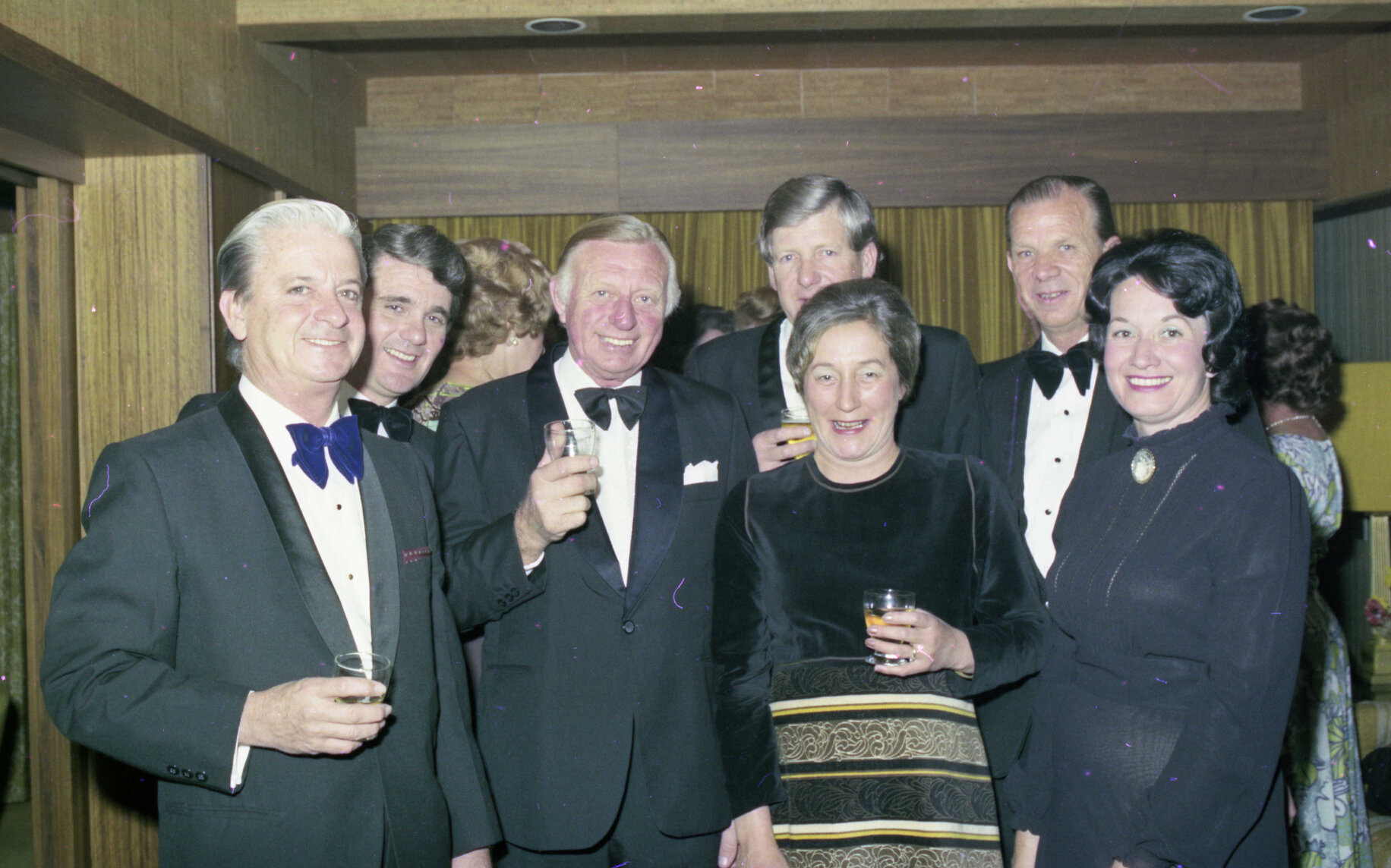 Retirement Dinner for Lord Mayor Clem Jones at Lennon's Plaza - 1975