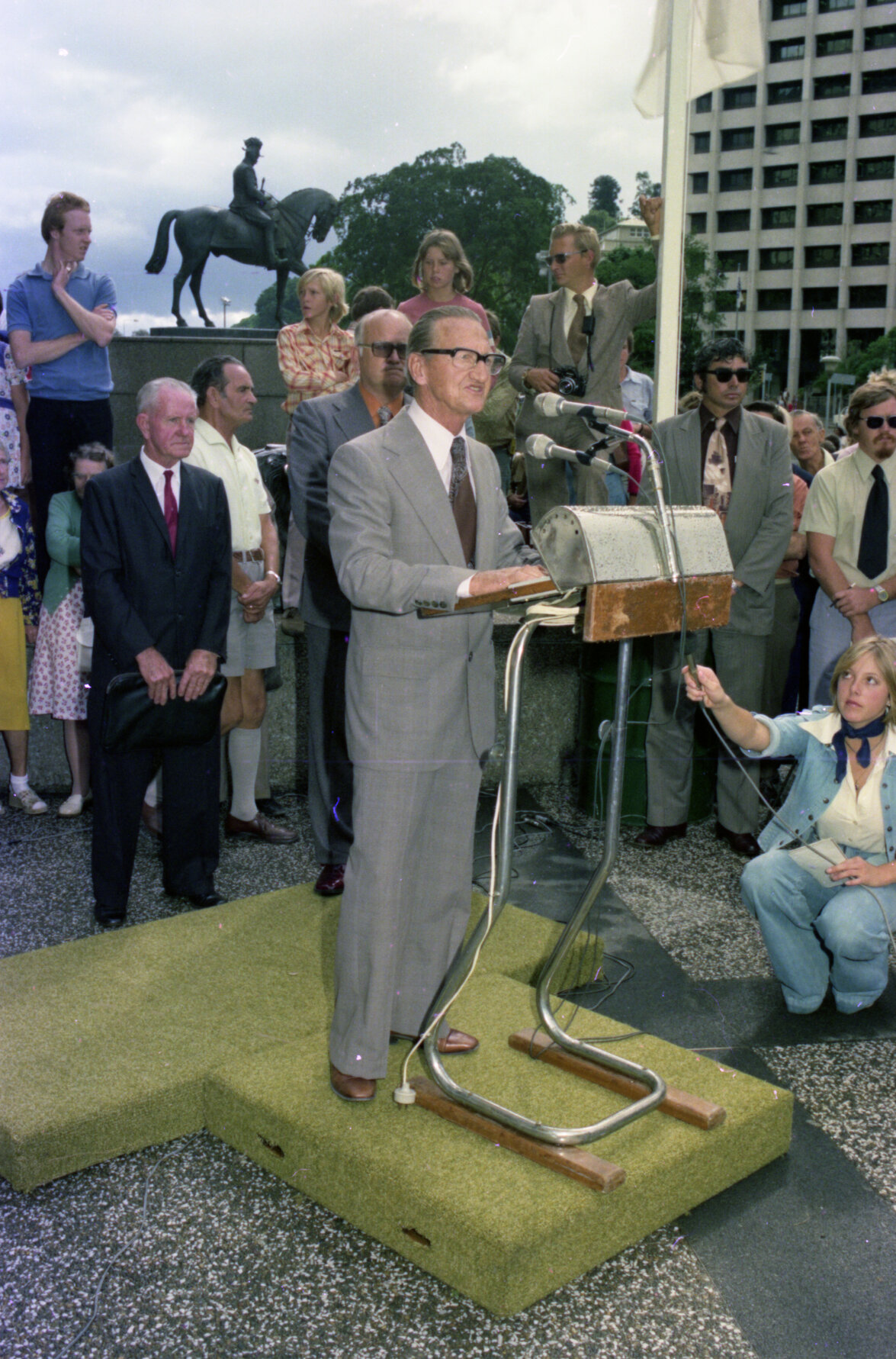 Lord Mayor Sleeman welcomes Olympians from the 1976 Olympic Games
