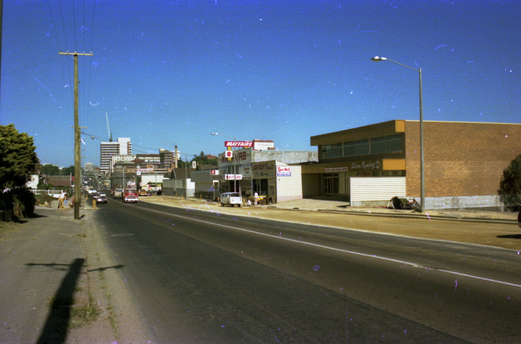 Lutwyche Road after widening, Windsor - 1976