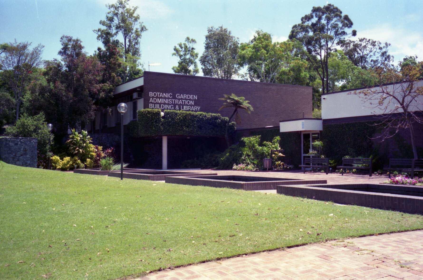 Mount Coot-Tha Botanic Gardens Administration Building and Library - 1996