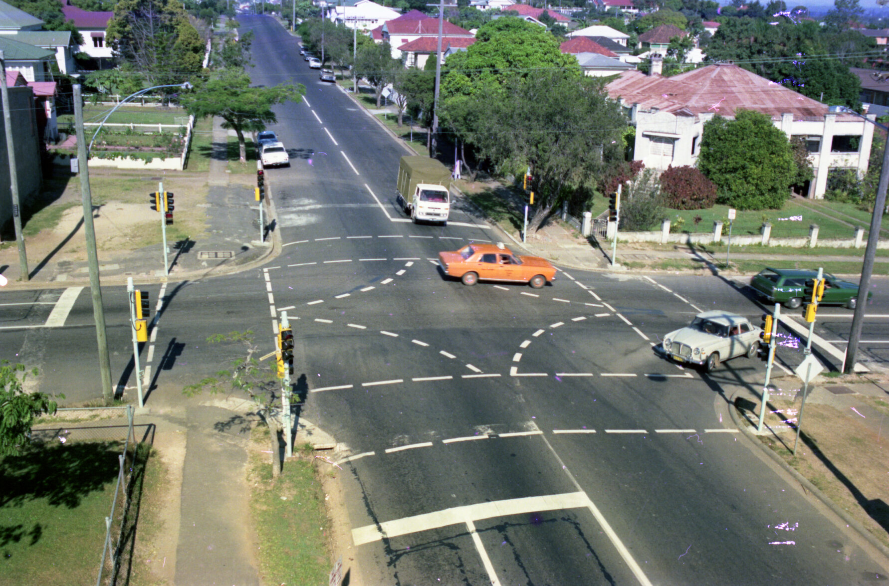 New traffic lights - corner Park Road and School Road, Yeronga - 1976