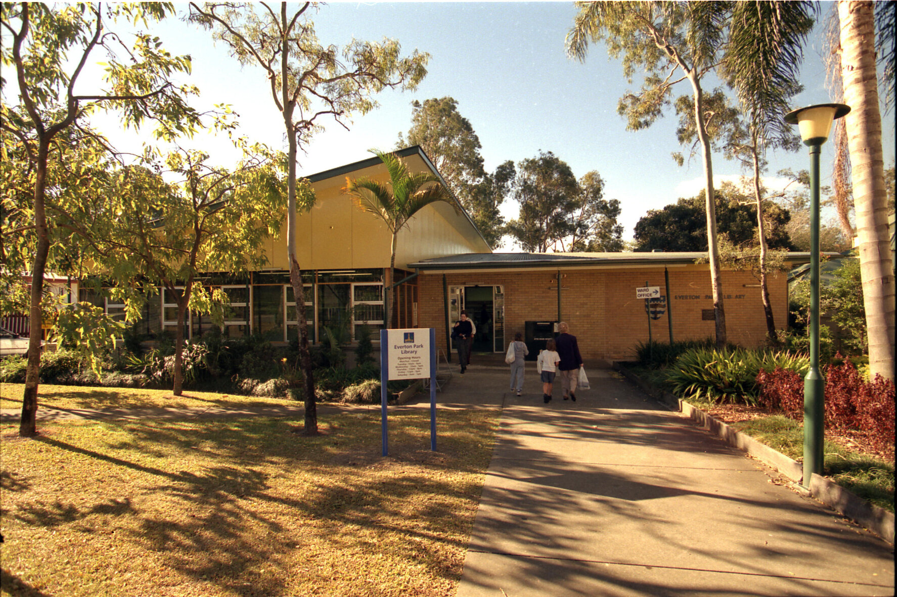 Everton Park Library - 2000