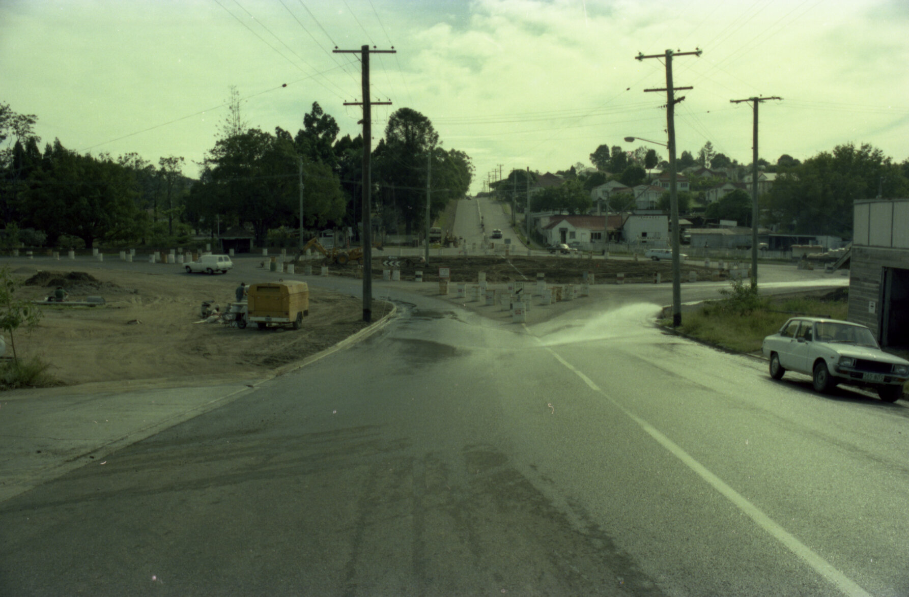 Toowong roundabout at junction of Milton Road, Frederick and Miskin Street - 1978