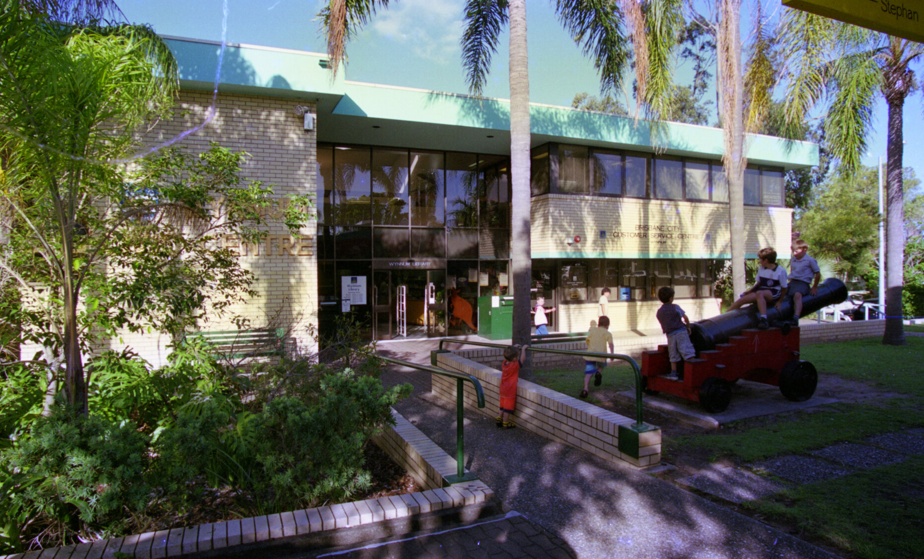 Wynnum Civic Centre and Library - 2000