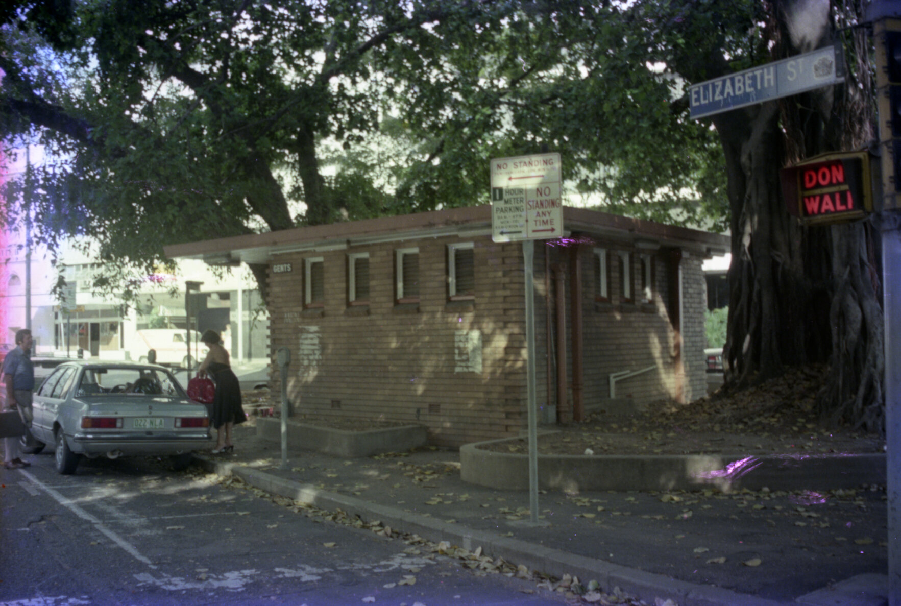 Public toilets in Fig Tree Reserve on corner of Creek and Elizabeth Street, Brisbane City 