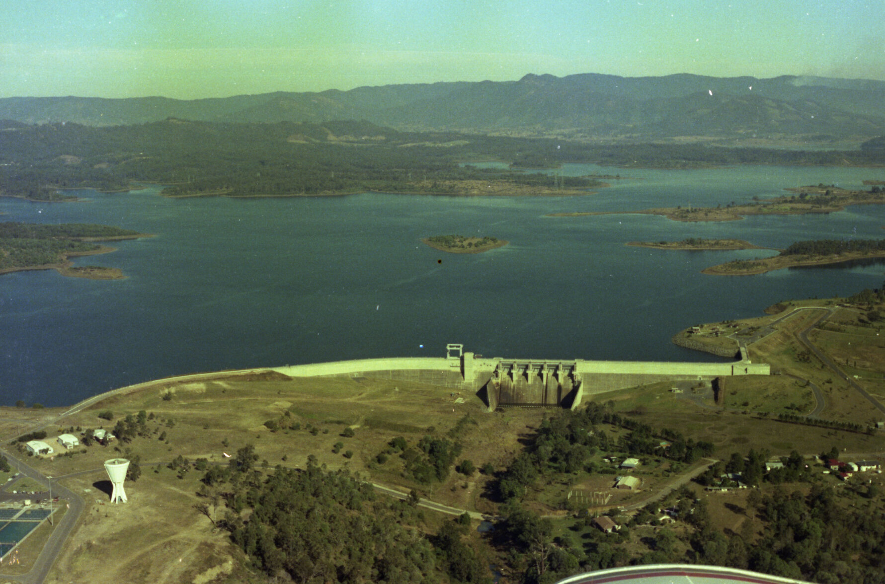 Aerial photo of North Pine Dam - 1980