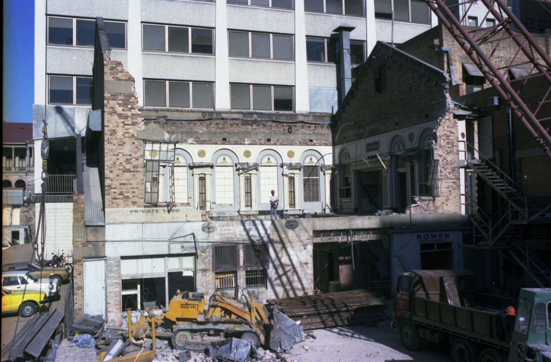 Demolition of building for extension of Anzac Square, Brisbane City - 1981