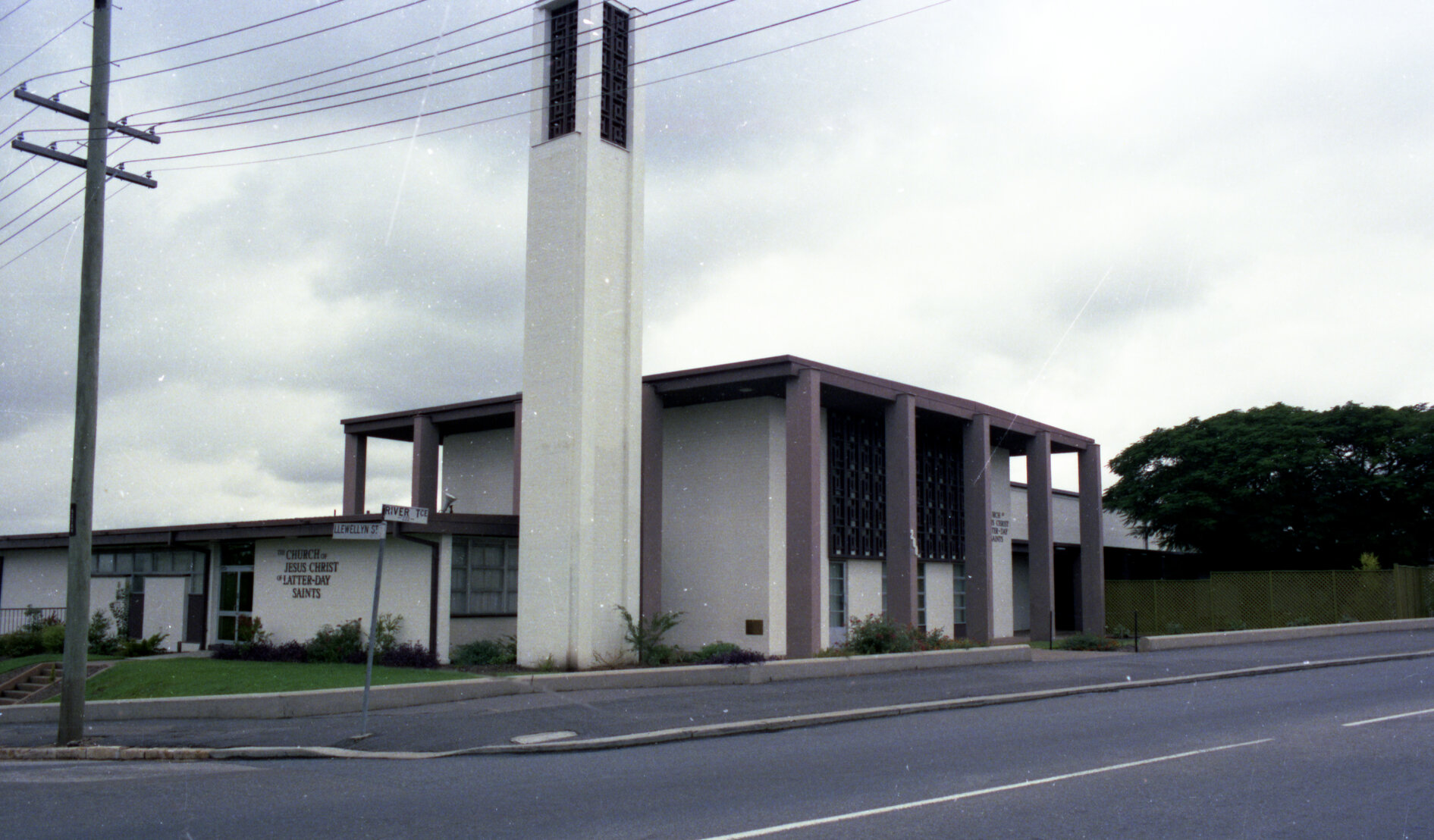 Church of Latter Day Saints  on corner of River Terrace and Llewellyn Street, Kangaroo Point - 1986