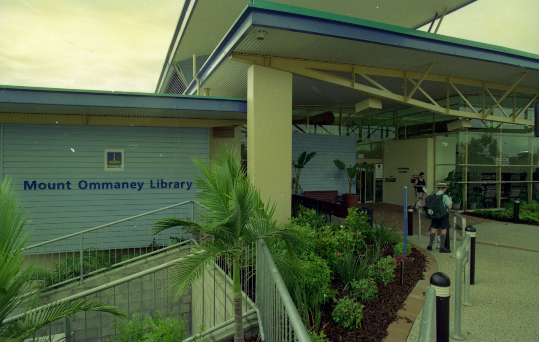 Mt Ommaney Library, 1998