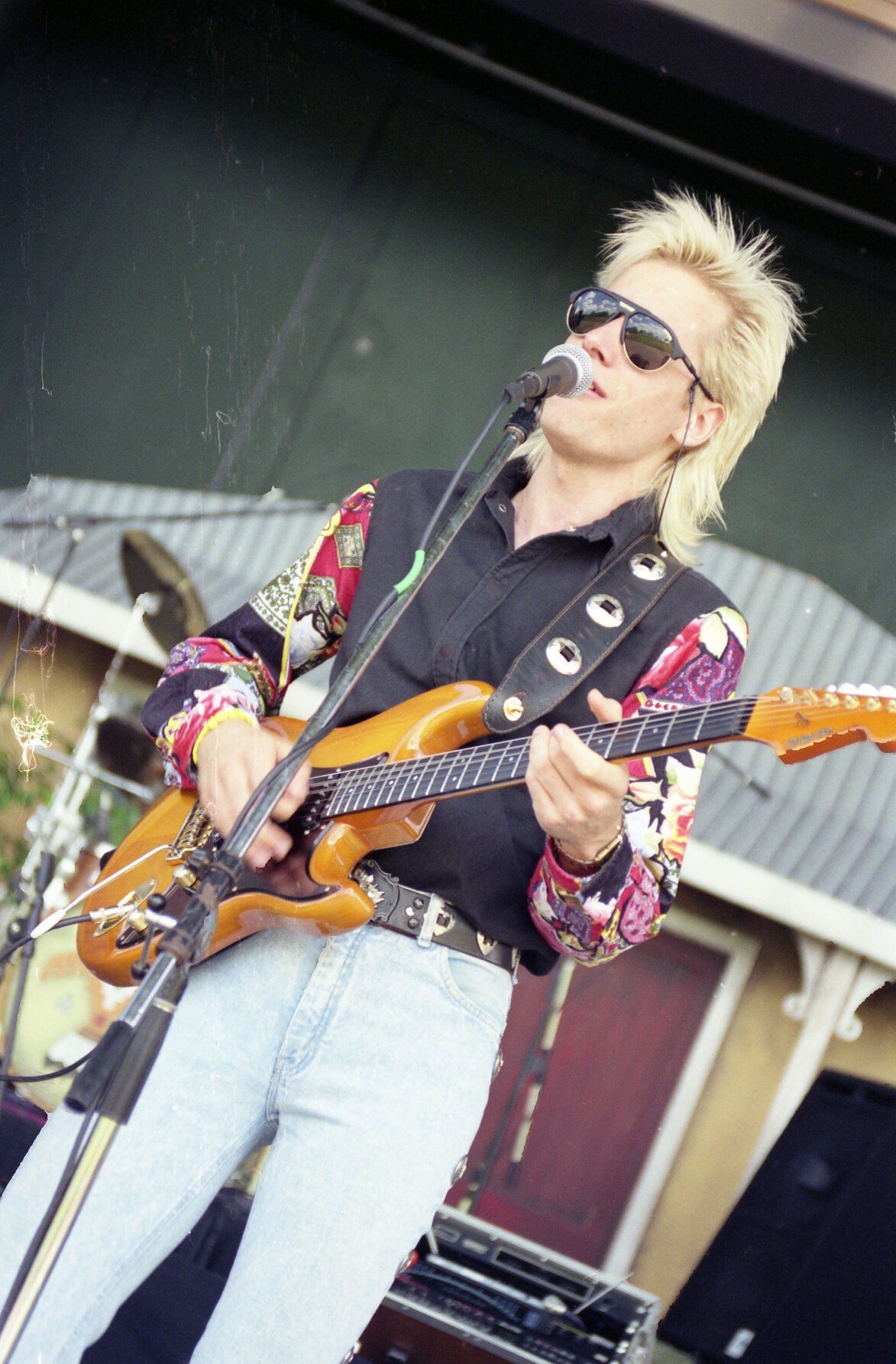 Keith Urban Performing at Freeps - River Stage - City Botanic Gardens - 1991
