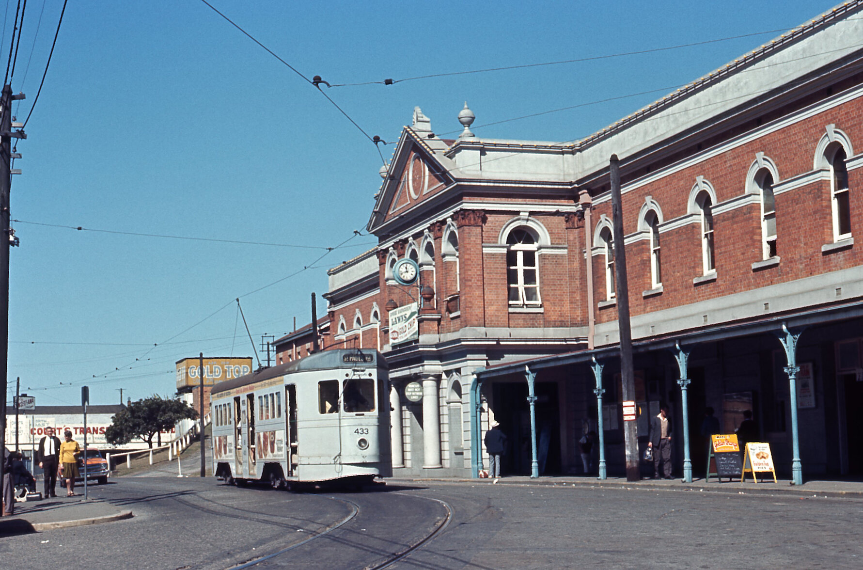 Tram No. 433 looking south at South Brisbane Station - 1968