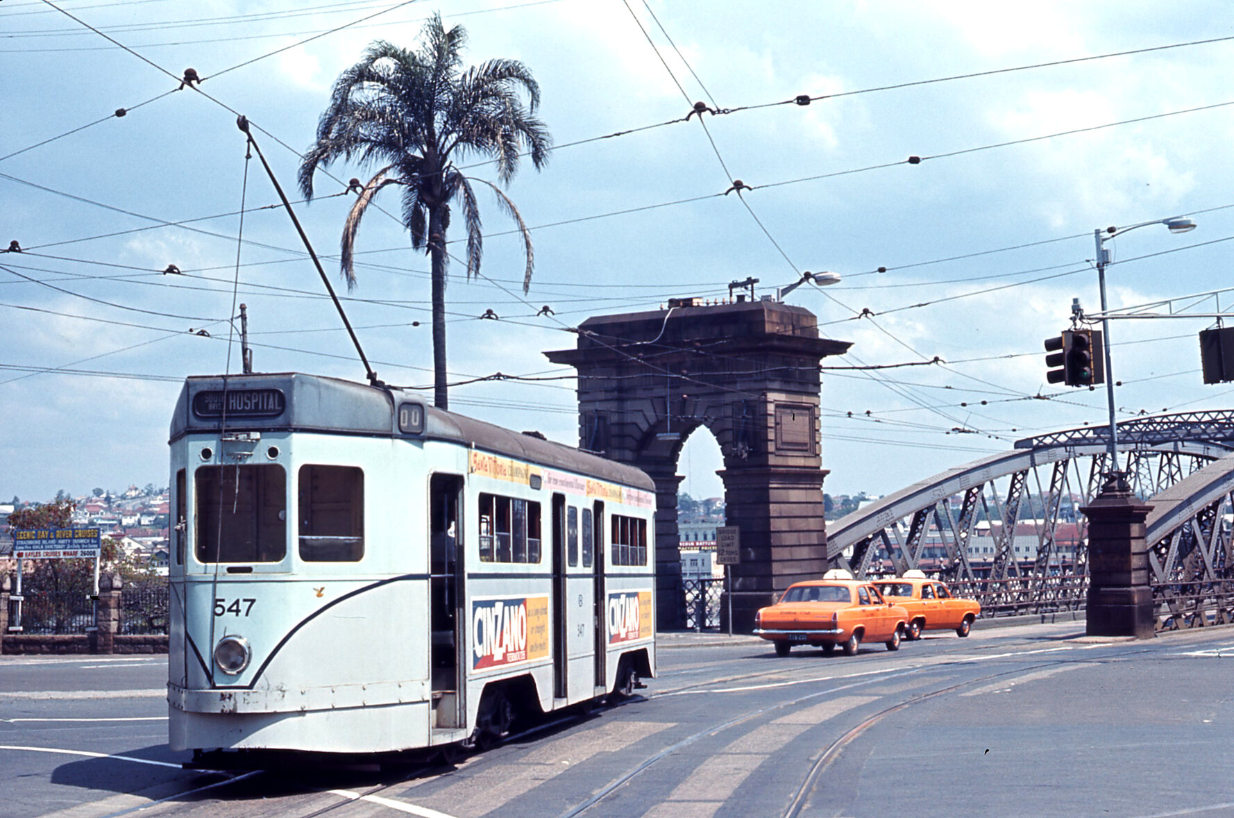 Phoenix tram No. 547 leaving Queen Street for Victoria Bridge - 1968