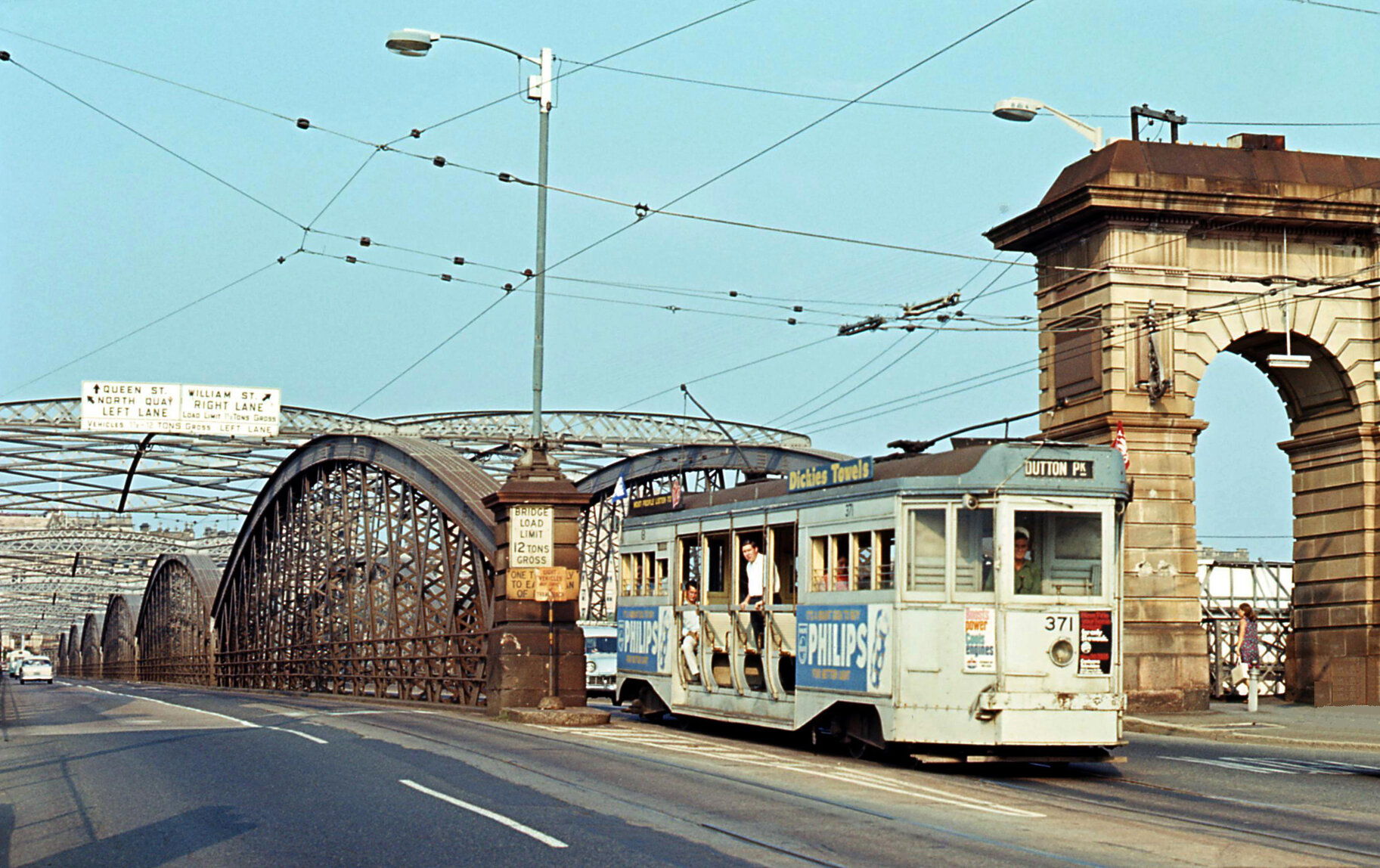 Tram No. 371 leaving Victoria Bridge for Stanley Street, South Brisbane, 1968