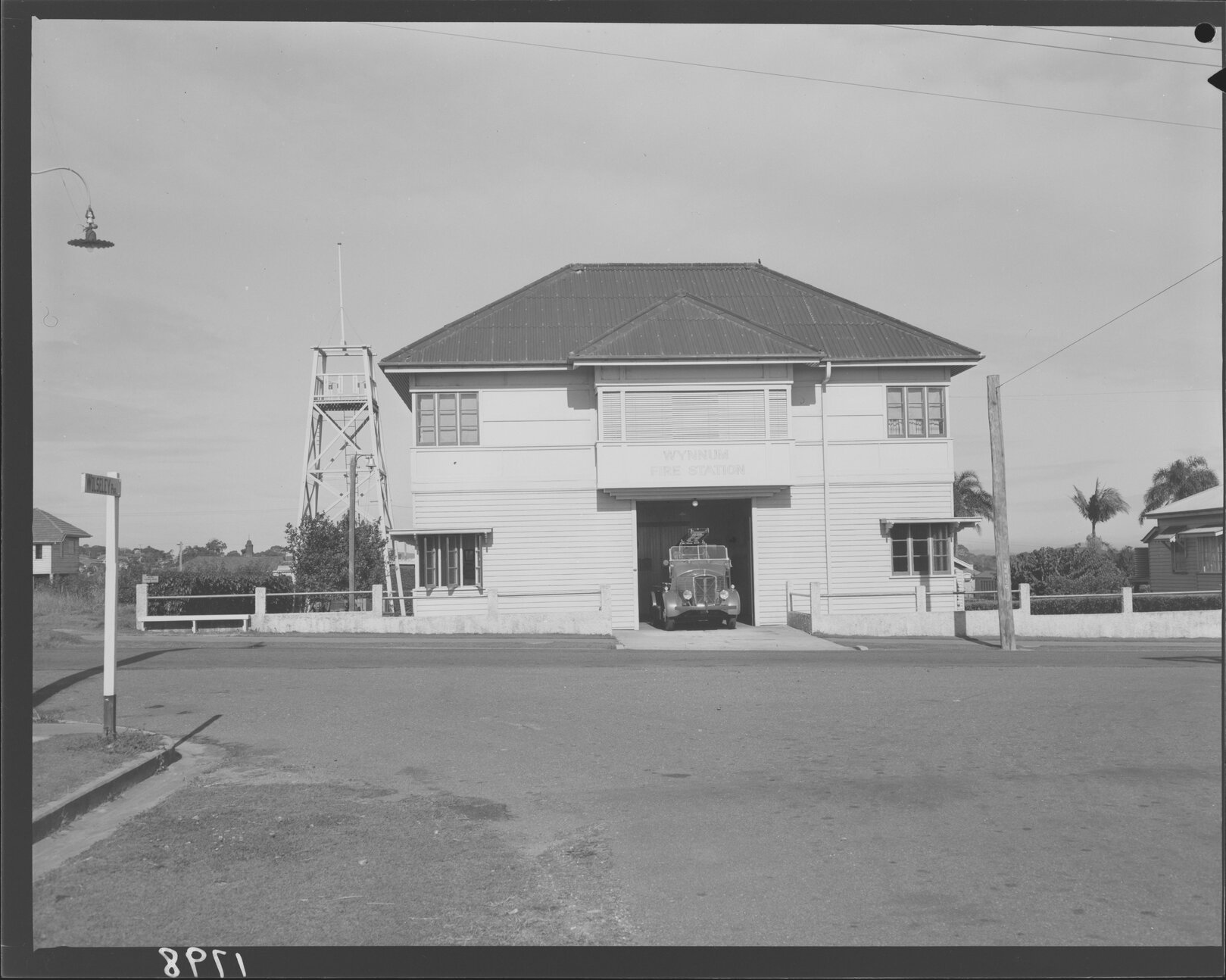 Wynnum Fire Station at corner of Wolseley Parade and Mountjoy Terrace - 1951
