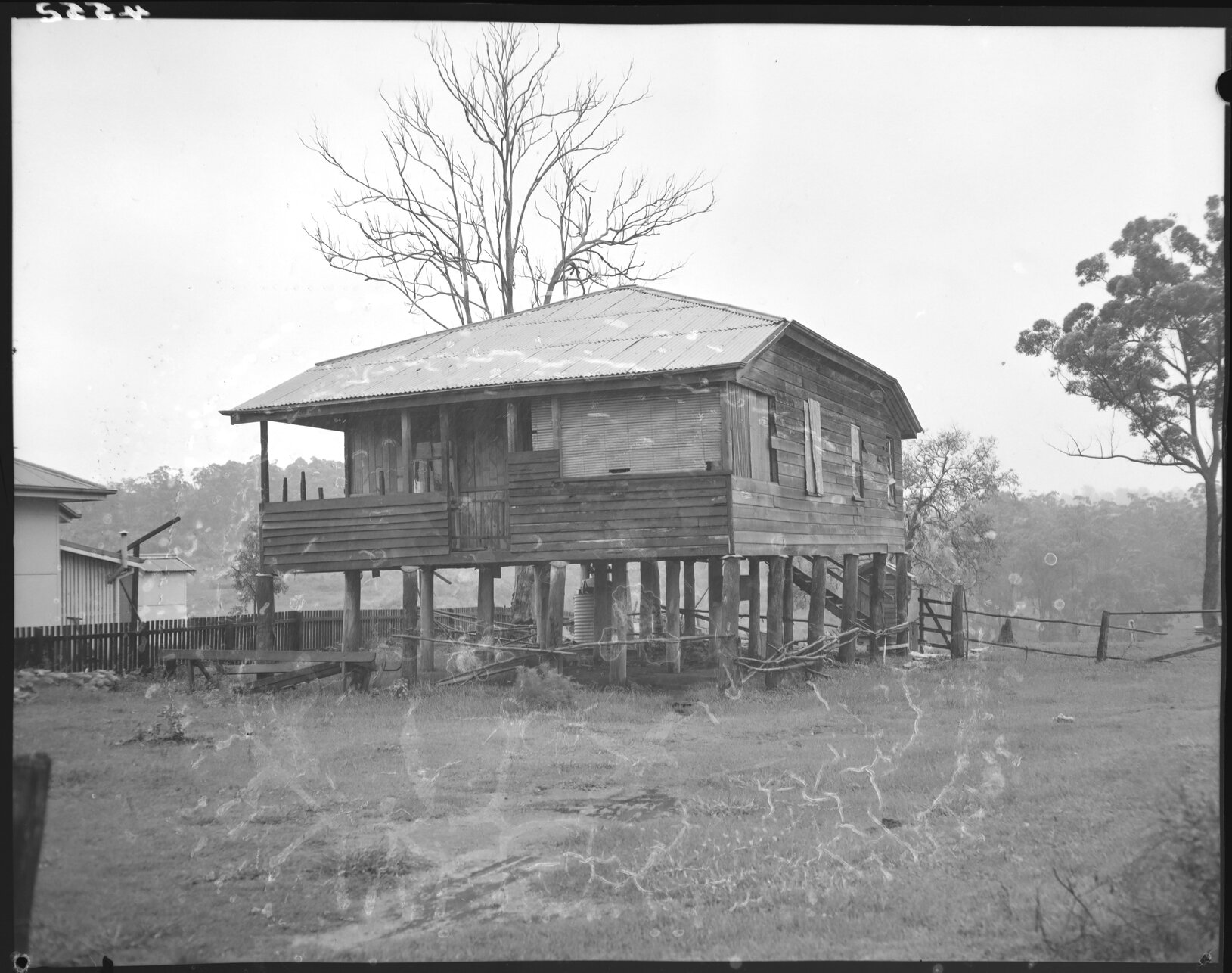 Dilapidated house, Mt Gravatt or Holland Park - 1954