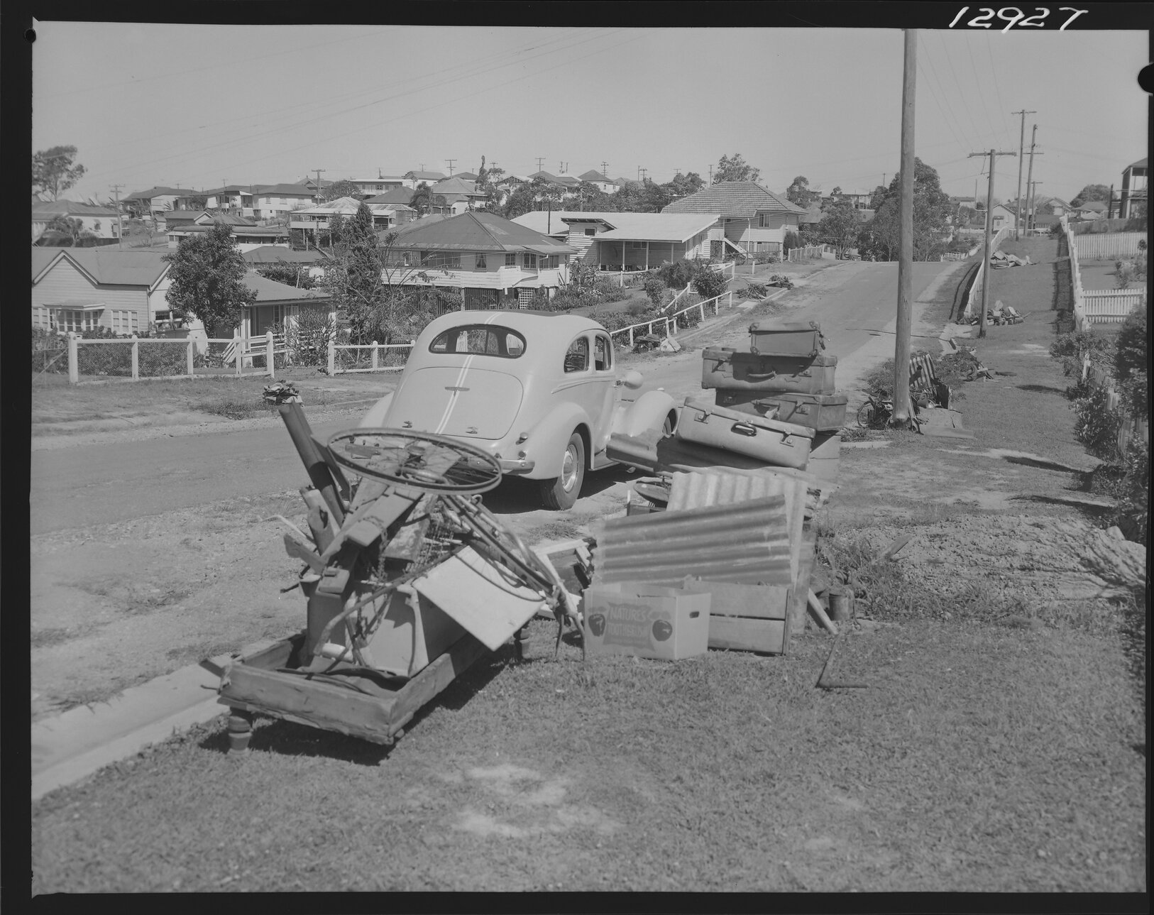 Kerbside collection in Wynnum - 1959