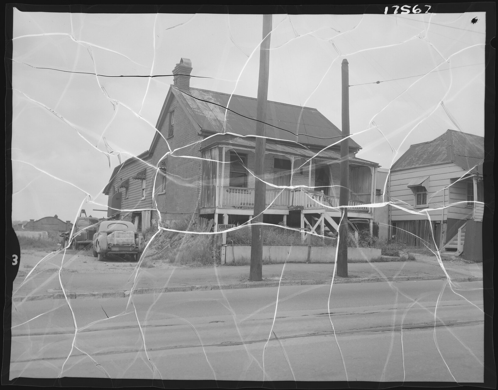 Tired old house, Grey Street, South Brisbane - 1961