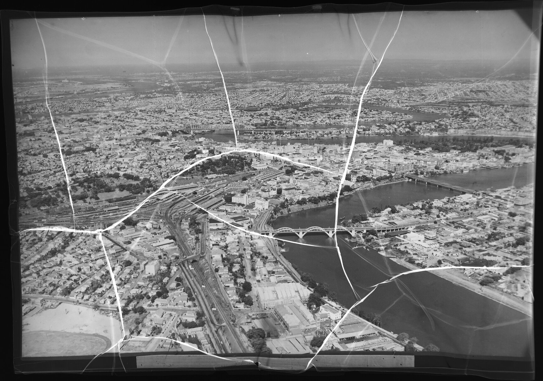 Aerial view from above Milton, looking east towards Brisbane City, South Brisbane, New Farm, Spring Hill, Fortitude Valley, Kangaroo Point and beyond - 1962