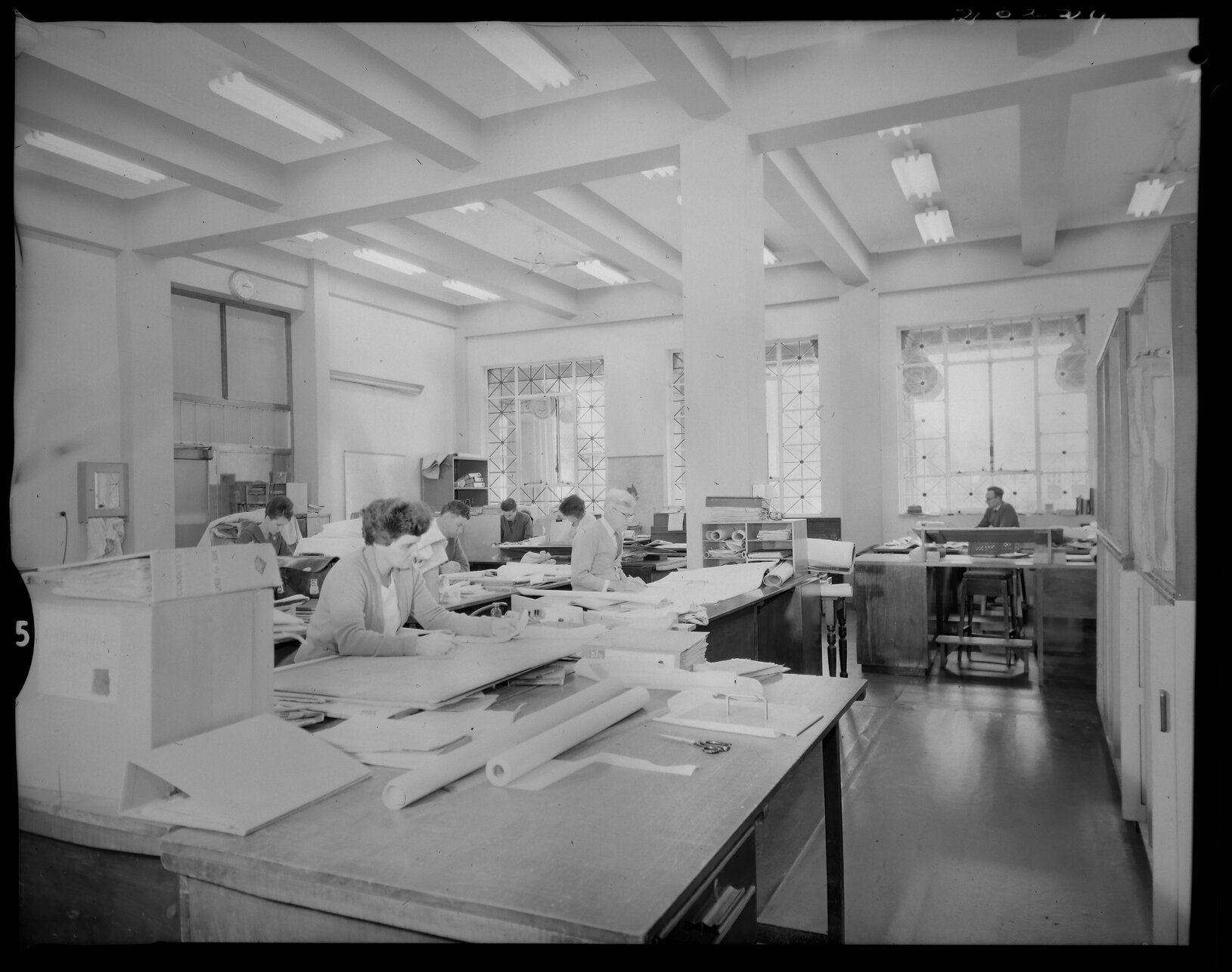 Draughtsmen and draughtswomen at work in City Hall - 1963