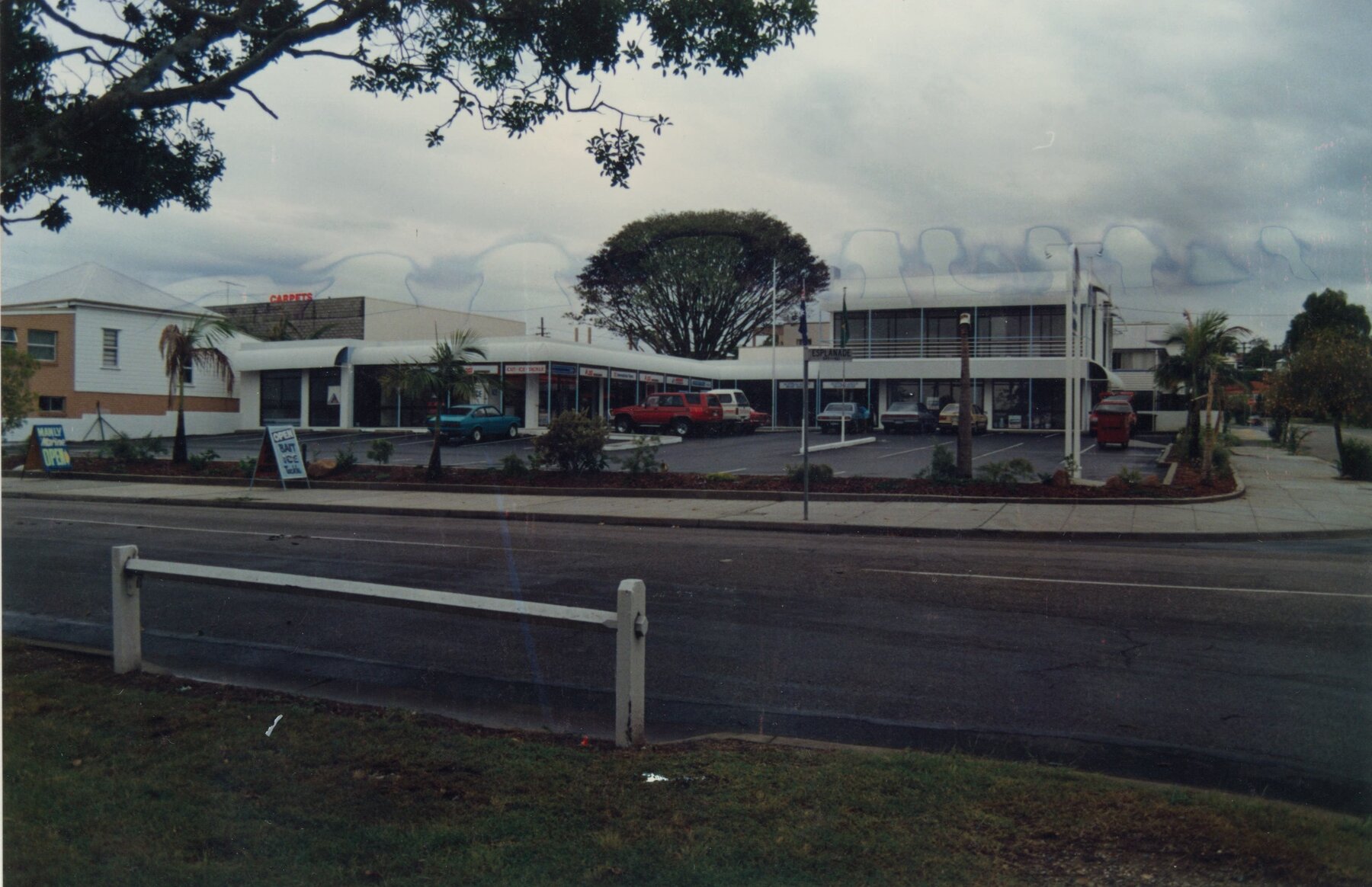 Corner of Cardigan Parade and the Esplanade, 1988
