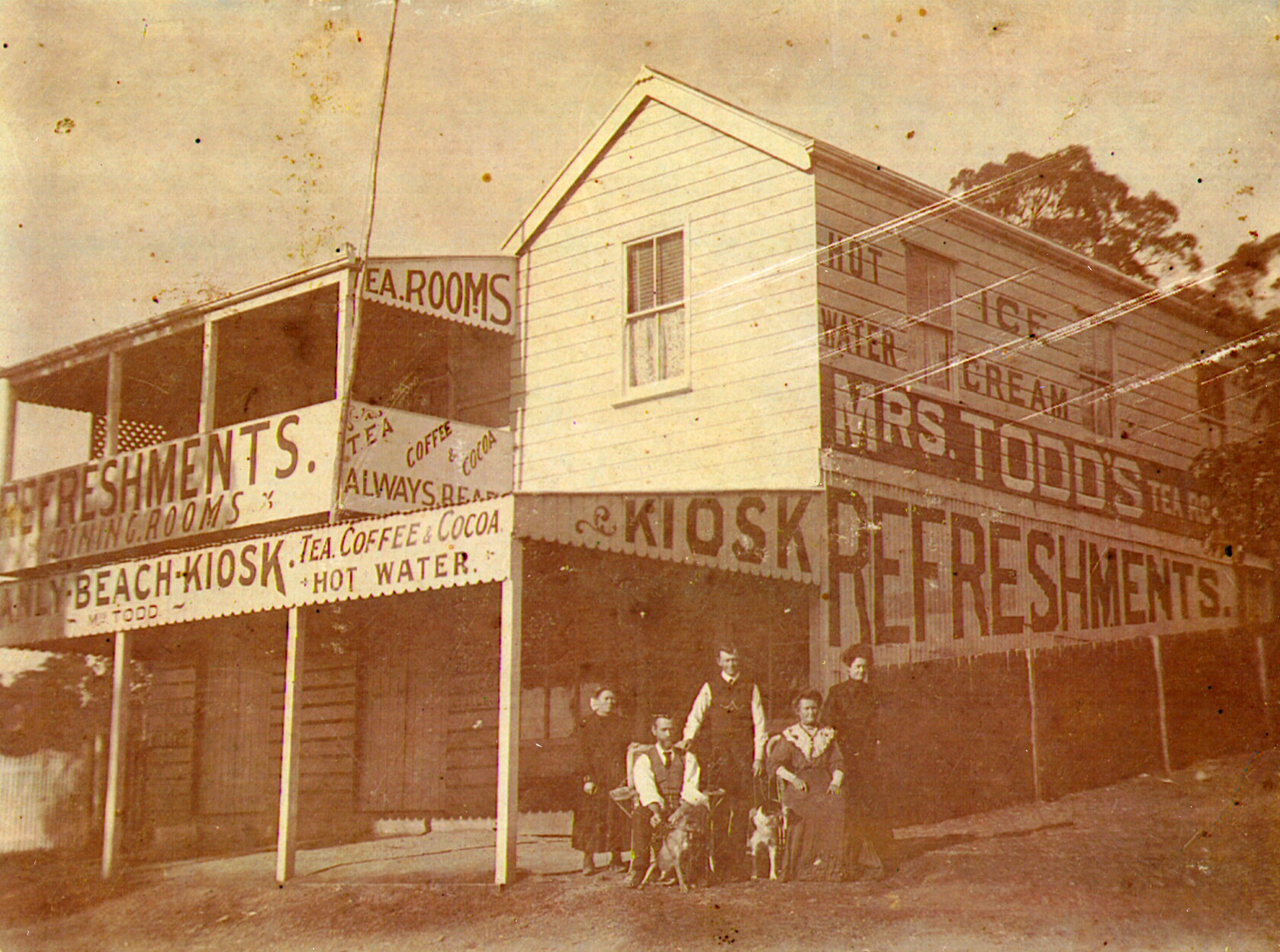 Manly Kiosk on Royal Esplanade - 1900