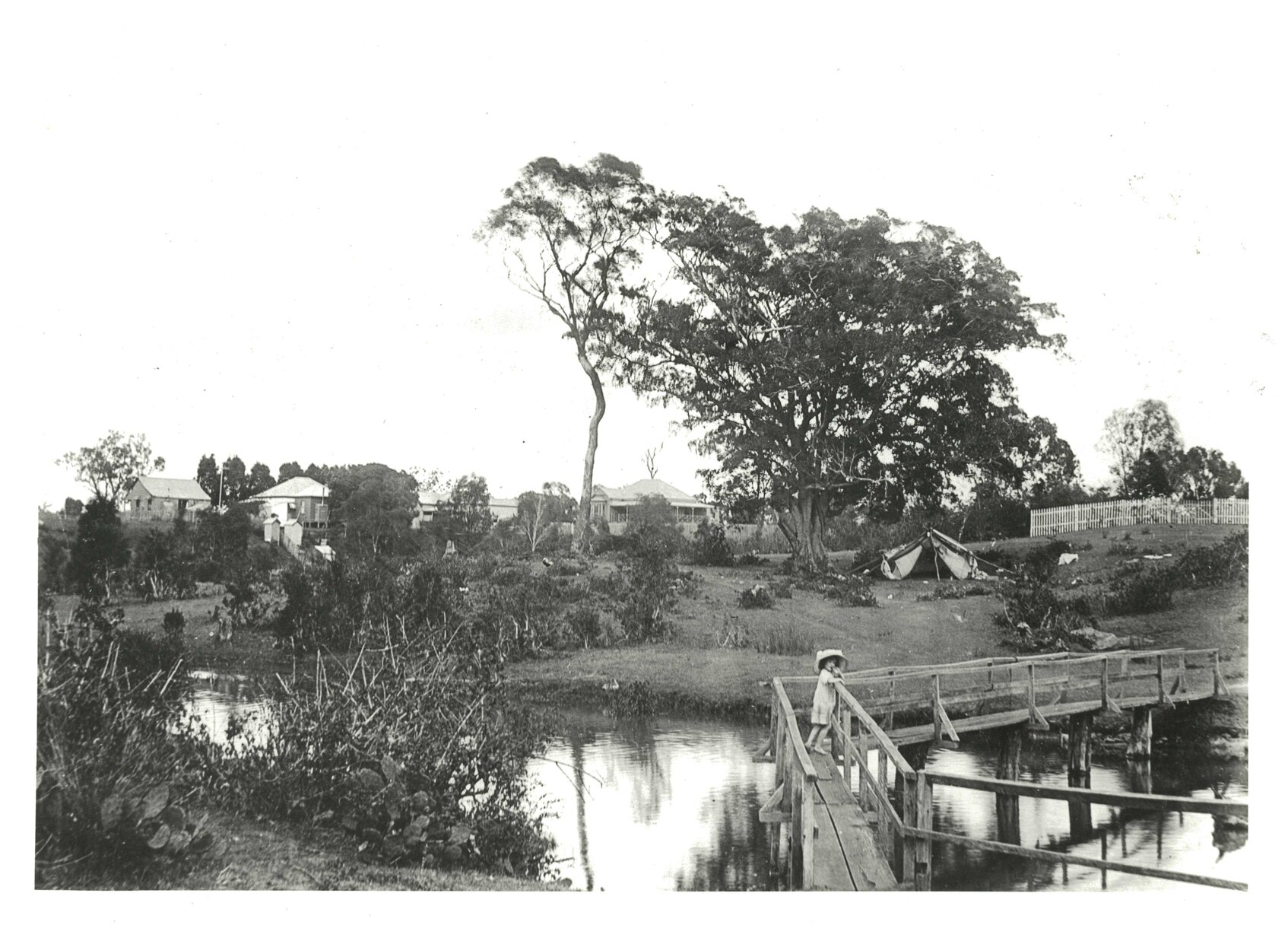 Wynnum Creek footbridge - 1911