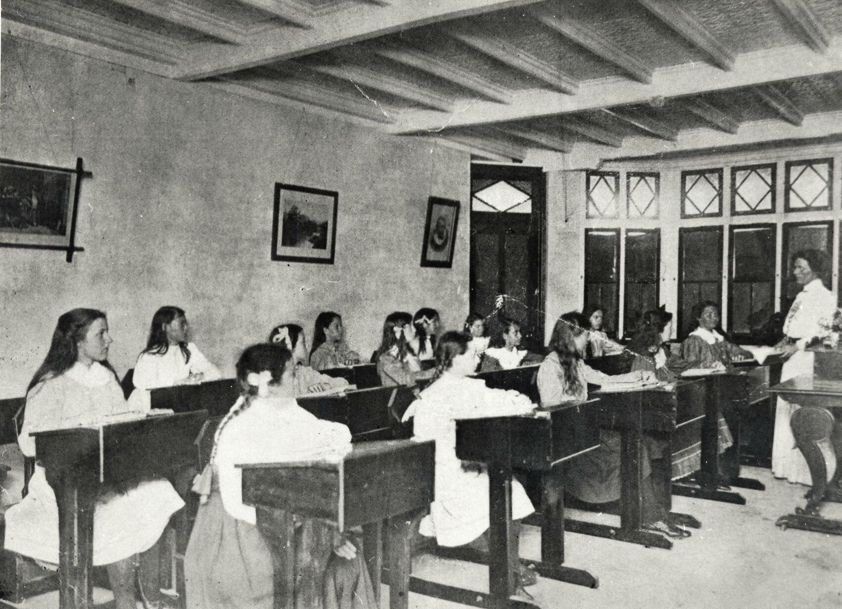 School room in Moreton Bay College - 1910