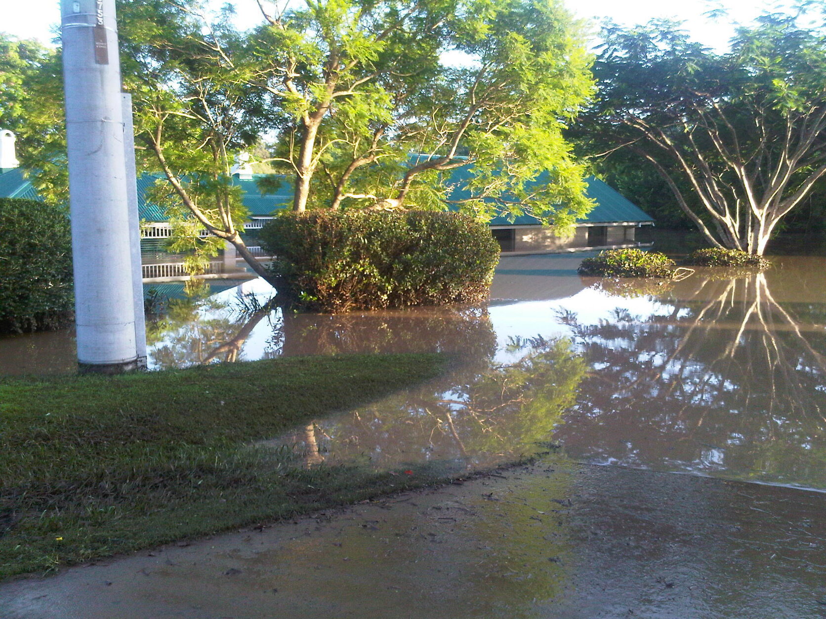 Flooded house on Jesmond Road from corner of Needham Road, Fig Tree Pocket - 2011