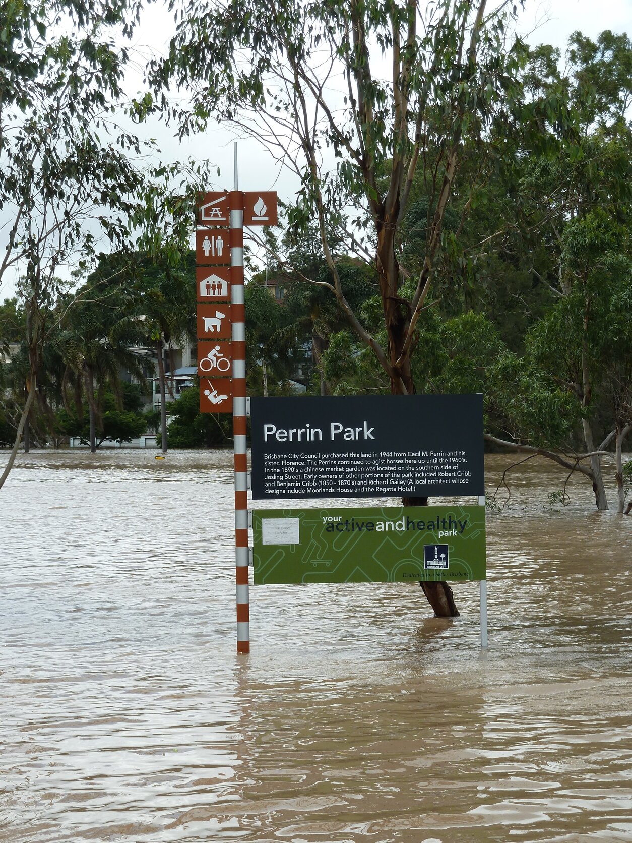 Perrin Park sign under floodwaters, Toowong - 2011