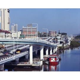 South East Freeway from Victoria Bridge to Captain Cook Bridge - 1981